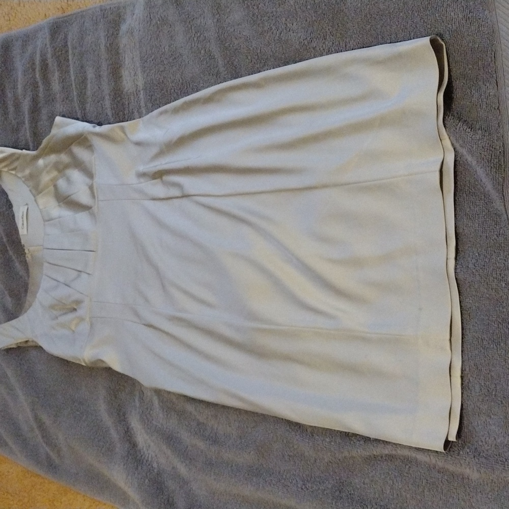 Elegant pearl gray Calvin Klein cocktail dress siy L